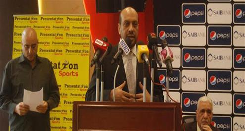 الشامي يغادر اتحاد الكرة ويذهب للاجتماع بوزير الرياضة